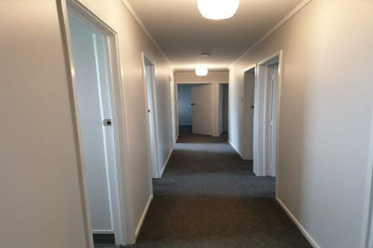 Photo of property in 12 Fleming Place, Chedworth, Hamilton, 3210