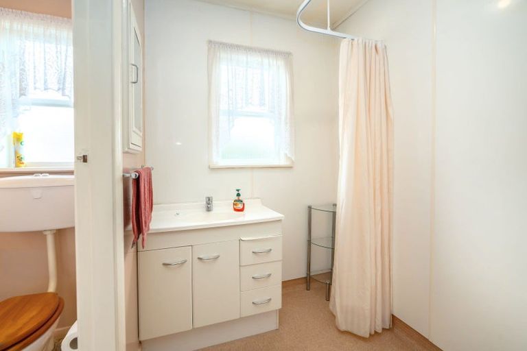 Photo of property in 10 Keir Crescent, Lansdowne, Masterton, 5810