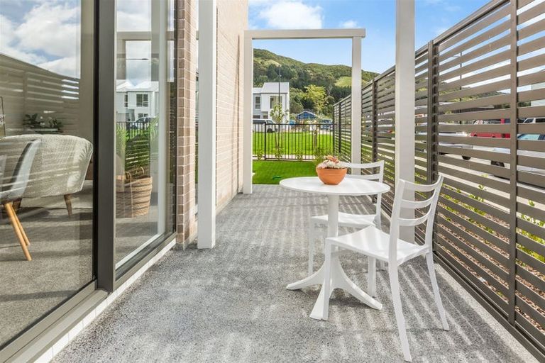 Photo of property in 2 Tokitoki Way, Kenepuru, Porirua, 5022