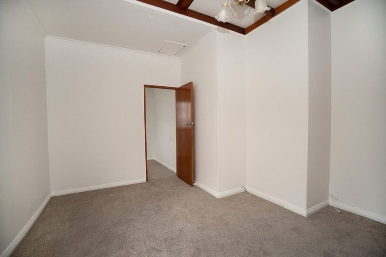 Photo of property in 41 Burns Avenue, Takaro, Palmerston North, 4412