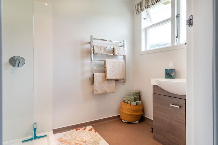 Photo of property in 213 Kuranui Street, Thames, 3500