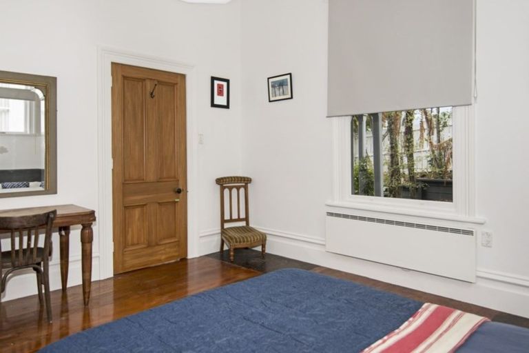 Photo of property in 216 Collingwood Street, Nelson South, Nelson, 7010