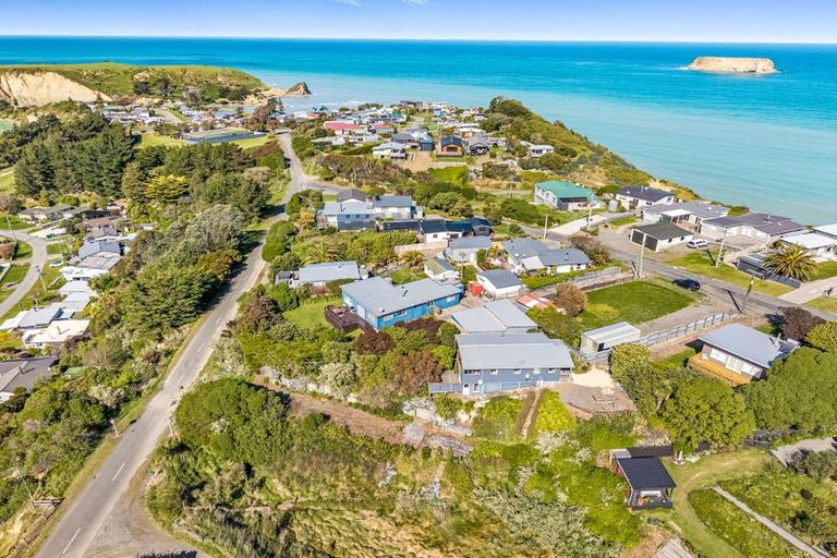 Photo of property in 16 Hall Street, Motunau, Waipara, 7387