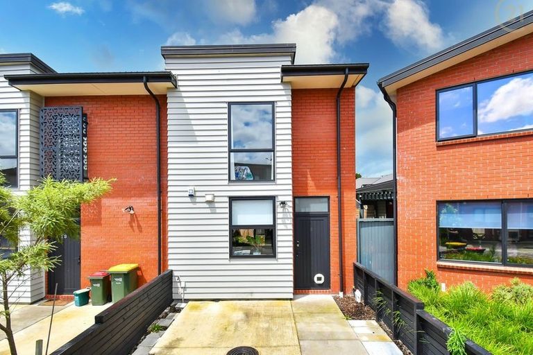 Photo of property in 11 Fermi Lane, Papakura, 2110