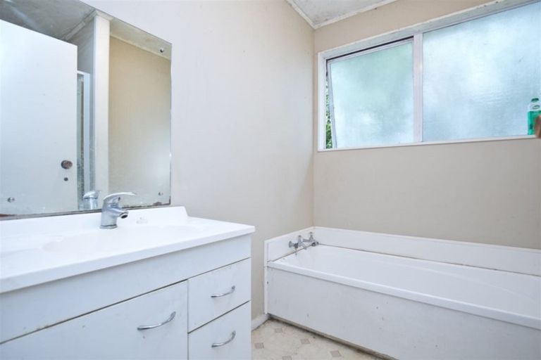 Photo of property in 33 Childers Road, Ranui, Auckland, 0612