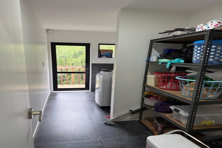 Photo of property in 41a Leo Street, Glen Eden, Auckland, 0602