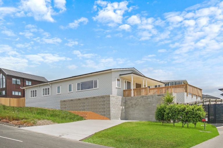 Photo of property in 19a Alexandra Street, Riverhead, 0820