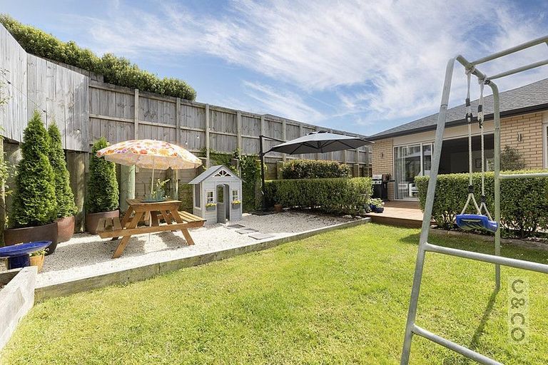 Photo of property in 14 Dinning Road, Riverhead, 0820