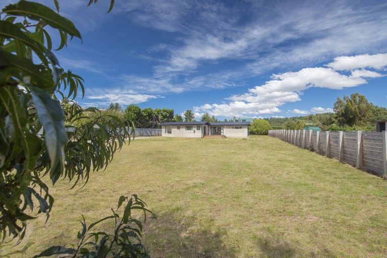 Photo of property in 45 Newcastle Road, Hawea Flat, Lake Hawea, 9382