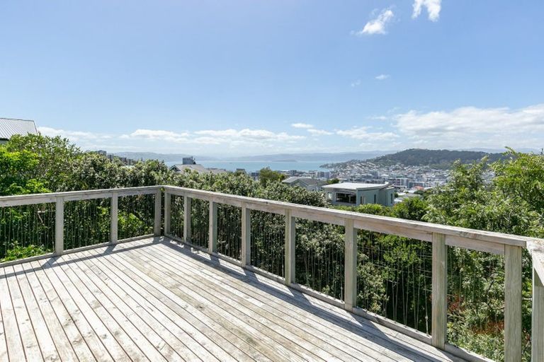Photo of property in 44 Mortimer Terrace, Aro Valley, Wellington, 6021
