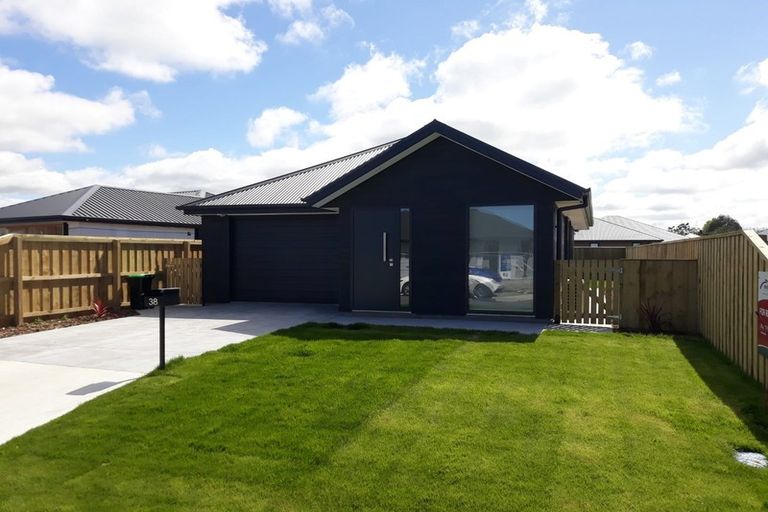 Photo of property in 38 Quinn Crescent, Woodend, 7610