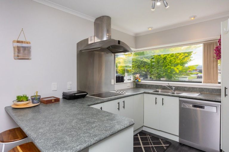 Photo of property in 10 Parnell Heights Drive, Kelvin Grove, Palmerston North, 4414
