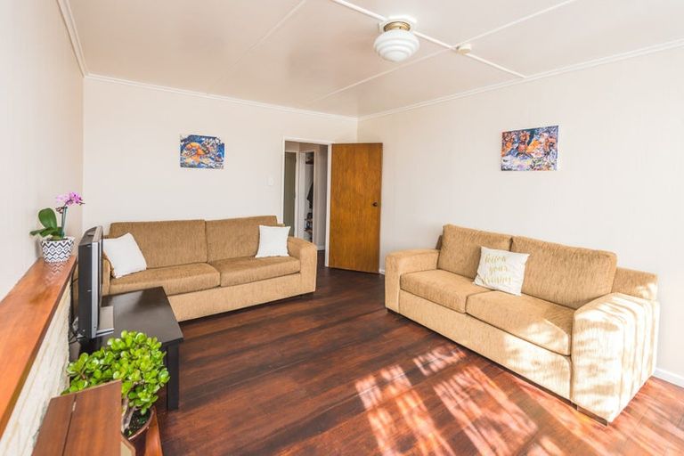 Photo of property in 10 Maire Street, Gonville, Whanganui, 4501