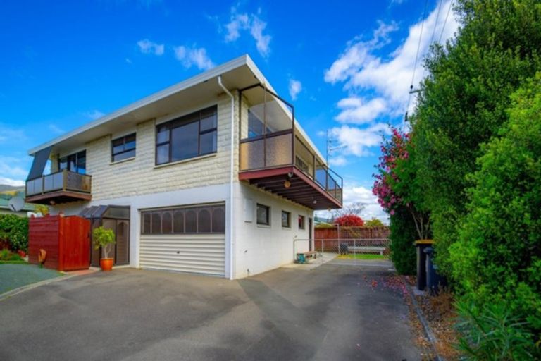 Photo of property in 1/8 Pateke Street, Stoke, Nelson, 7011