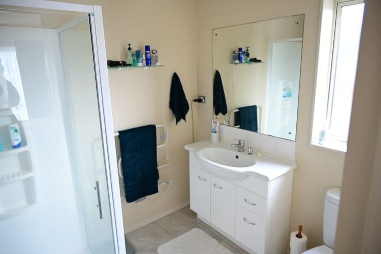 Photo of property in 69 Riverside Road, Orewa, 0931