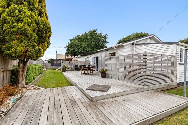 Photo of property in 2 Fromont Street, Whanganui East, Whanganui, 4500