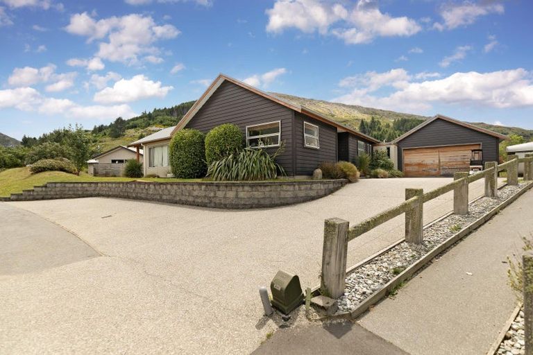 Photo of property in 6 Morning Star Terrace, Arthurs Point, Queenstown, 9371