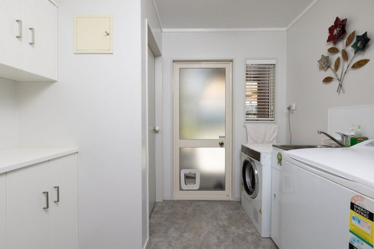 Photo of property in 30 Buckingham Place, Bethlehem, Tauranga, 3110