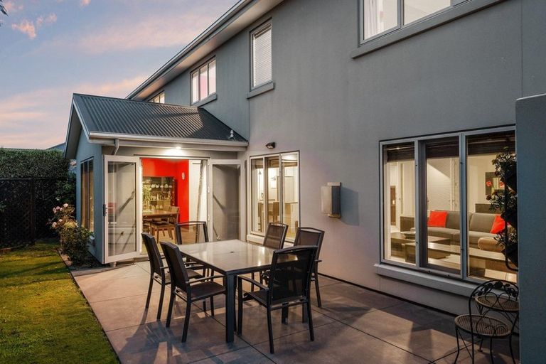 Photo of property in 17 Saddleback Green, Halswell, Christchurch, 8025