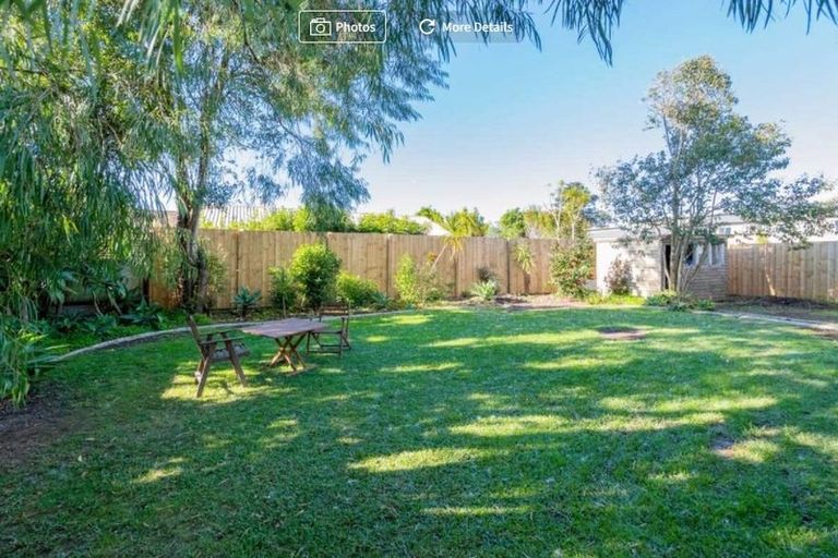 Photo of property in 40 Akoranga Drive, Northcote, Auckland, 0627