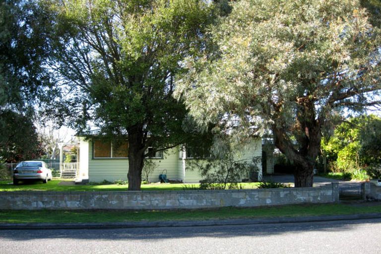 Photo of property in 21 East Street, Greytown, 5712