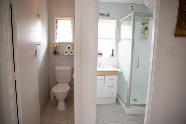 Photo of property in 3/23a Eversleigh Road, Belmont, Auckland, 0622