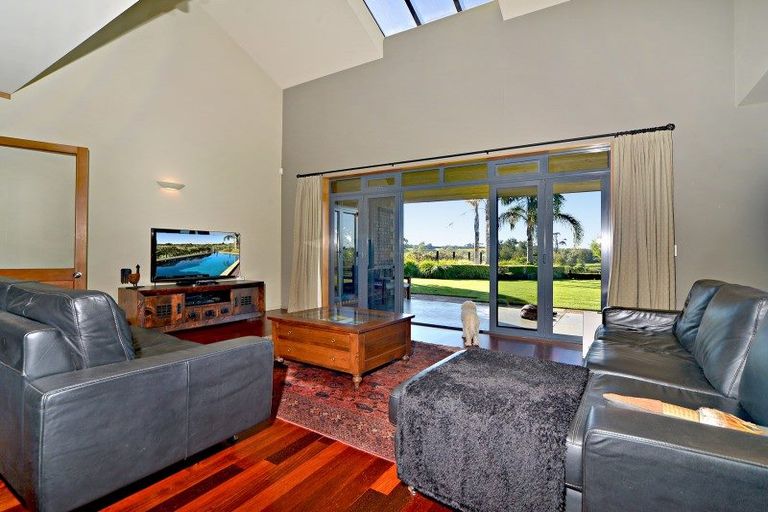 Photo of property in 116 Blackbridge Road, Karaka, Papakura, 2580