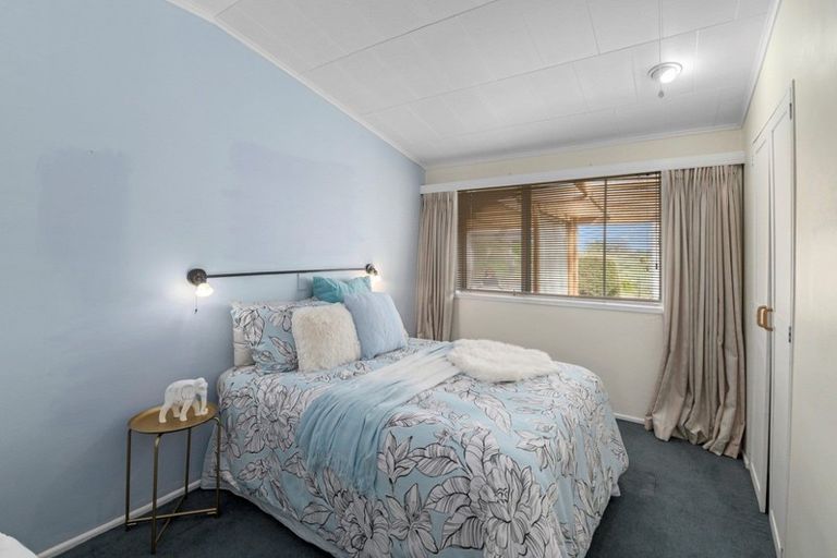 Photo of property in 2 Barclay Grove, Hokio Beach, Levin, 5571