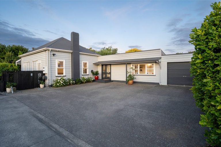 Photo of property in 92 Williams Street, Cambridge, 3434