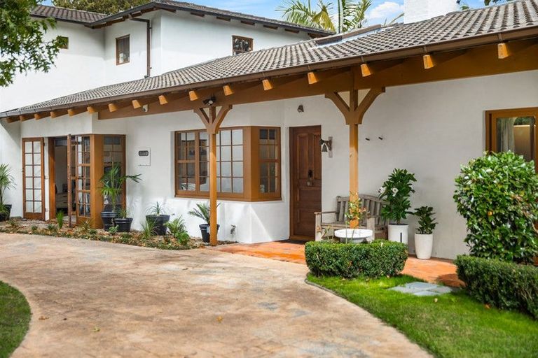 Photo of property in 10 Trig Road, West Harbour, Auckland, 0618