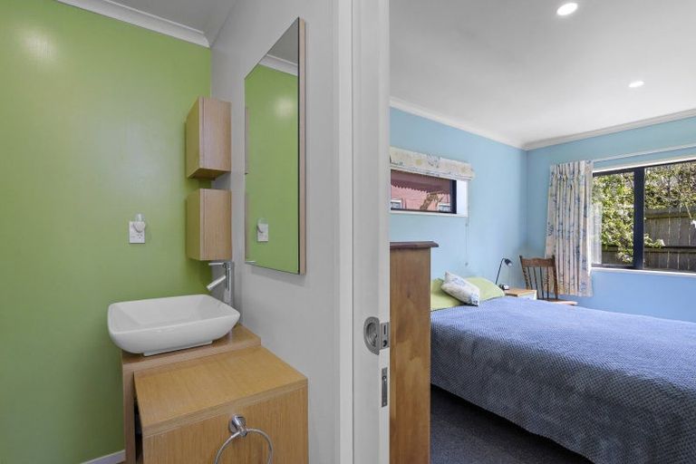 Photo of property in 3a Farr Street, Whitecliffs, Coalgate, 7673