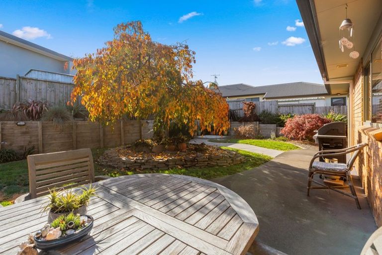 Photo of property in 12 Whitby Place, Welcome Bay, Tauranga, 3112