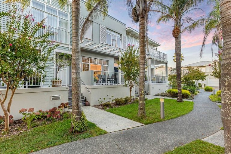 Photo of property in 36 Parkside Drive, Orewa, 0931