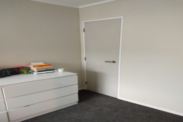 Photo of property in 6/29 Main Road, Tawa, Wellington, 5028