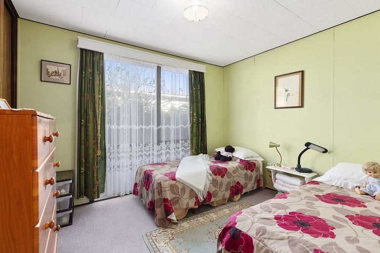 Photo of property in 7a Whitehouse Road, Titahi Bay, Porirua, 5022