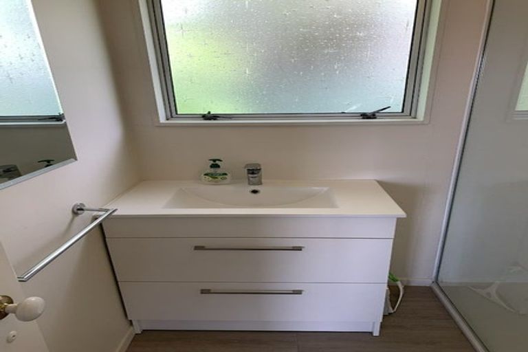 Photo of property in 3/10 Mahara Avenue, Birkenhead, Auckland, 0626