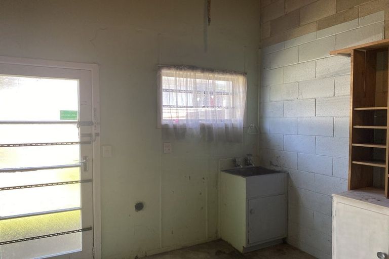 Photo of property in 1/18 Crail Avenue, Flaxmere, Hastings, 4120