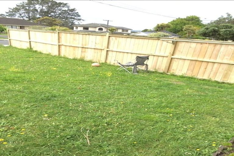Photo of property in 10 Bedford Street, Te Atatu South, Auckland, 0610