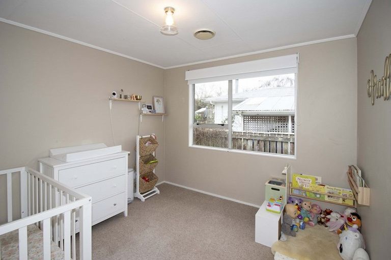 Photo of property in 22 Kupe Drive, Carterton, 5713