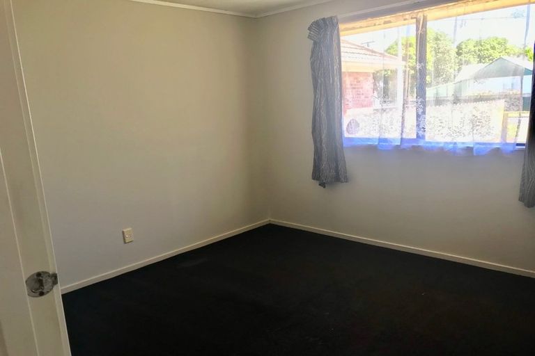 Photo of property in 1a Kent Road, Manurewa, Auckland, 2102