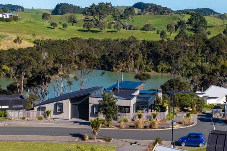 Photo of property in 4 Omahina Street, Raglan, 3225