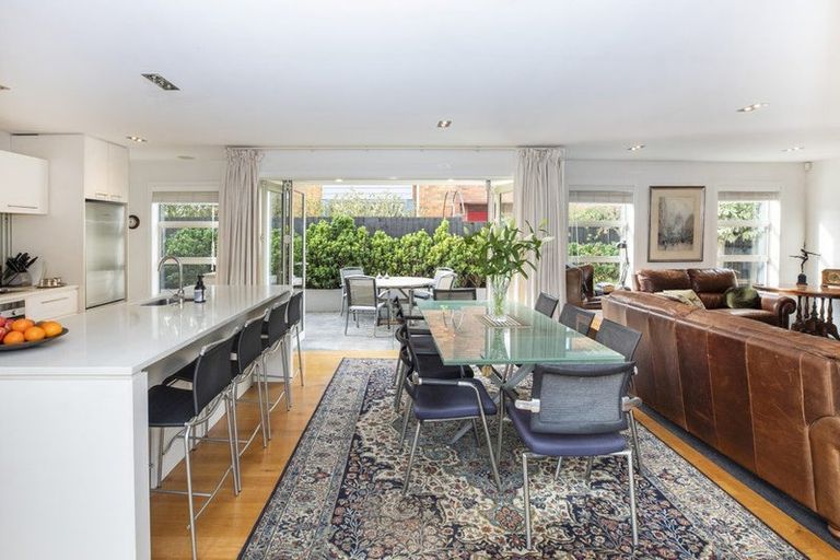 Photo of property in 98a Watford Street, Strowan, Christchurch, 8052