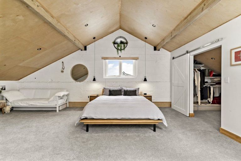 Photo of property in 223 Muritai Road, Eastbourne, Lower Hutt, 5013