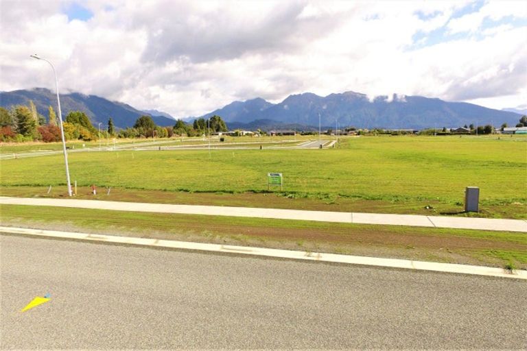 Photo of property in 22 Marakura Drive, Te Anau, 9600