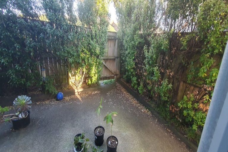 Photo of property in 4/63 Darlington Road, Miramar, Wellington, 6022