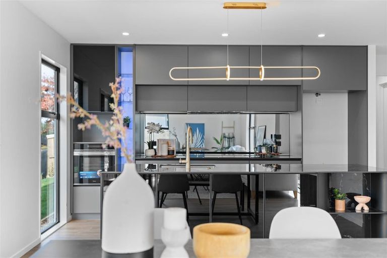 Photo of property in 8 Kearns Drive, Halswell, Christchurch, 8025