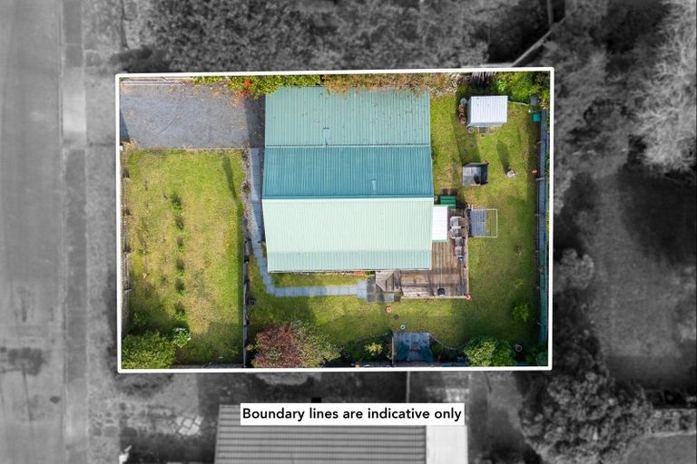 Photo of property in 83 Norfolk Crescent, Otaki Beach, Otaki, 5512