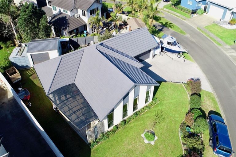 Photo of property in 20 Aquila Drive, Whitianga, 3510