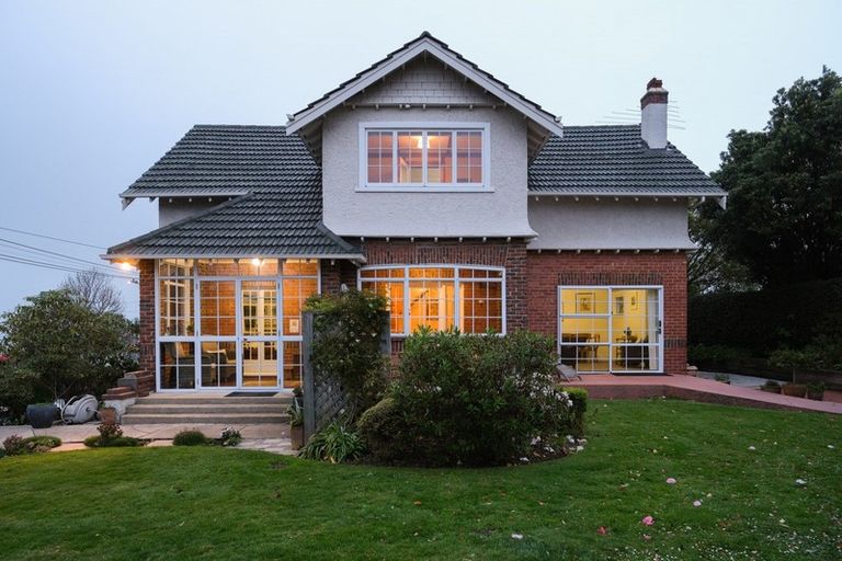 Photo of property in 8 Mcgeorge Avenue, Mornington, Dunedin, 9011