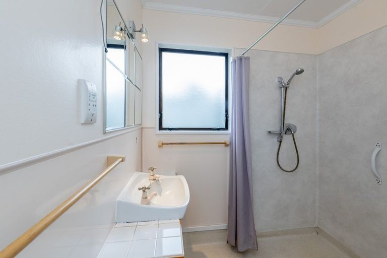 Photo of property in 50b Winchester Street, Levin, 5510